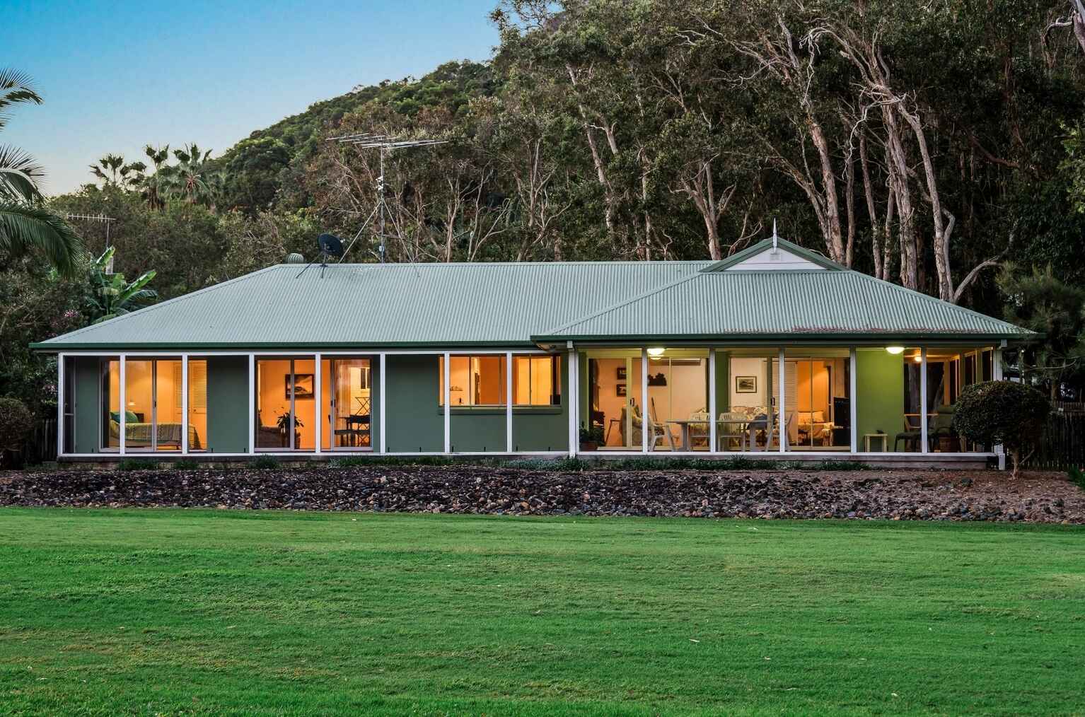 97 Suncoast Beach Drive Mount Coolum