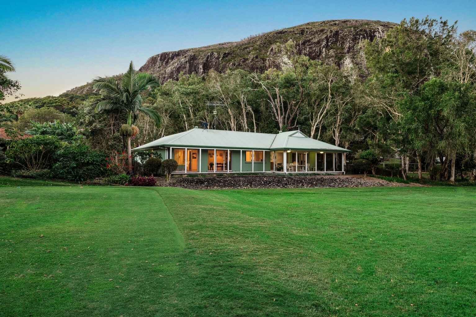 97 Suncoast Beach Drive Mount Coolum