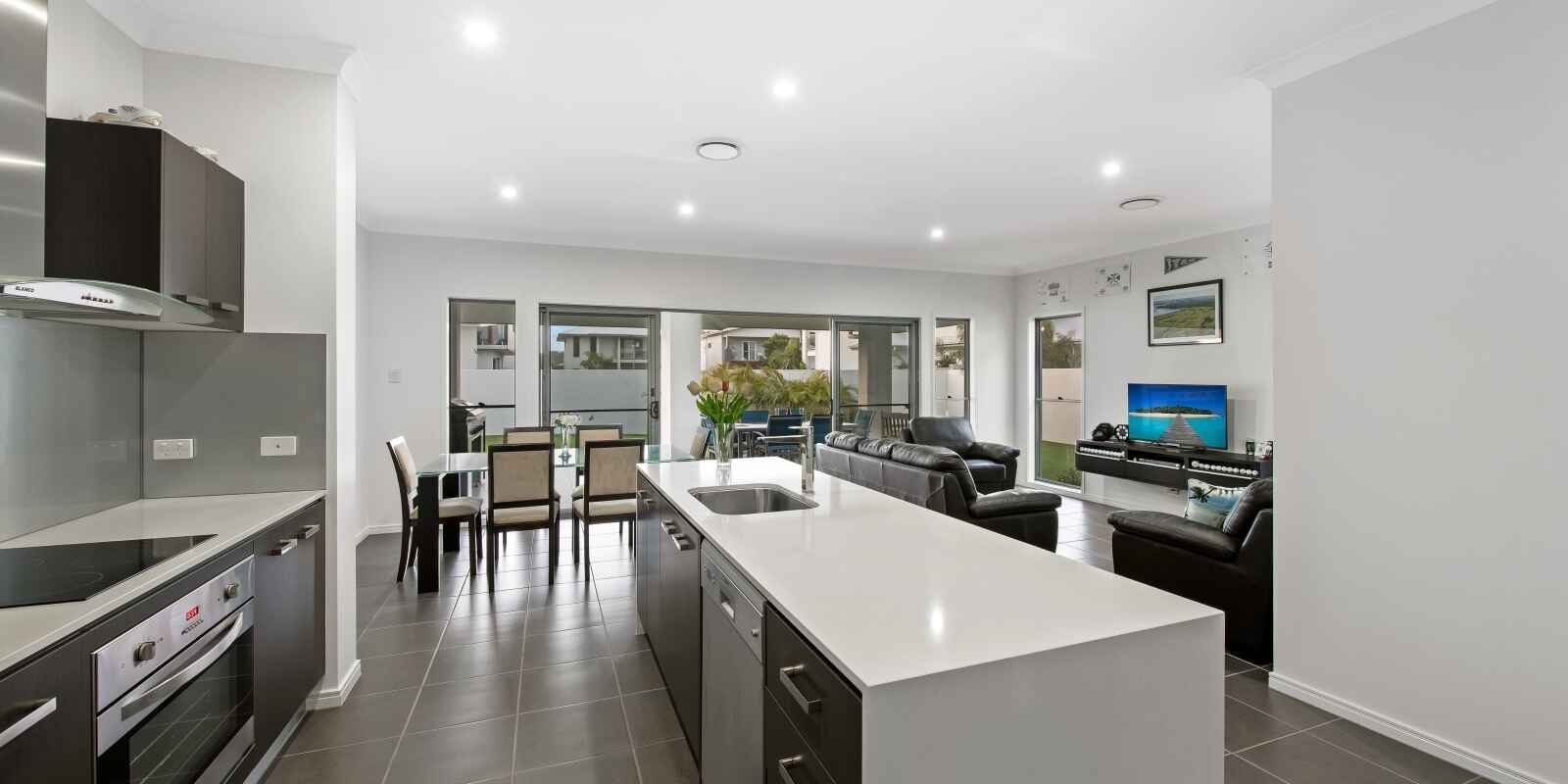 3 Waimea Bay Road Yaroomba 3 Waimea Bay Road Yaroomba