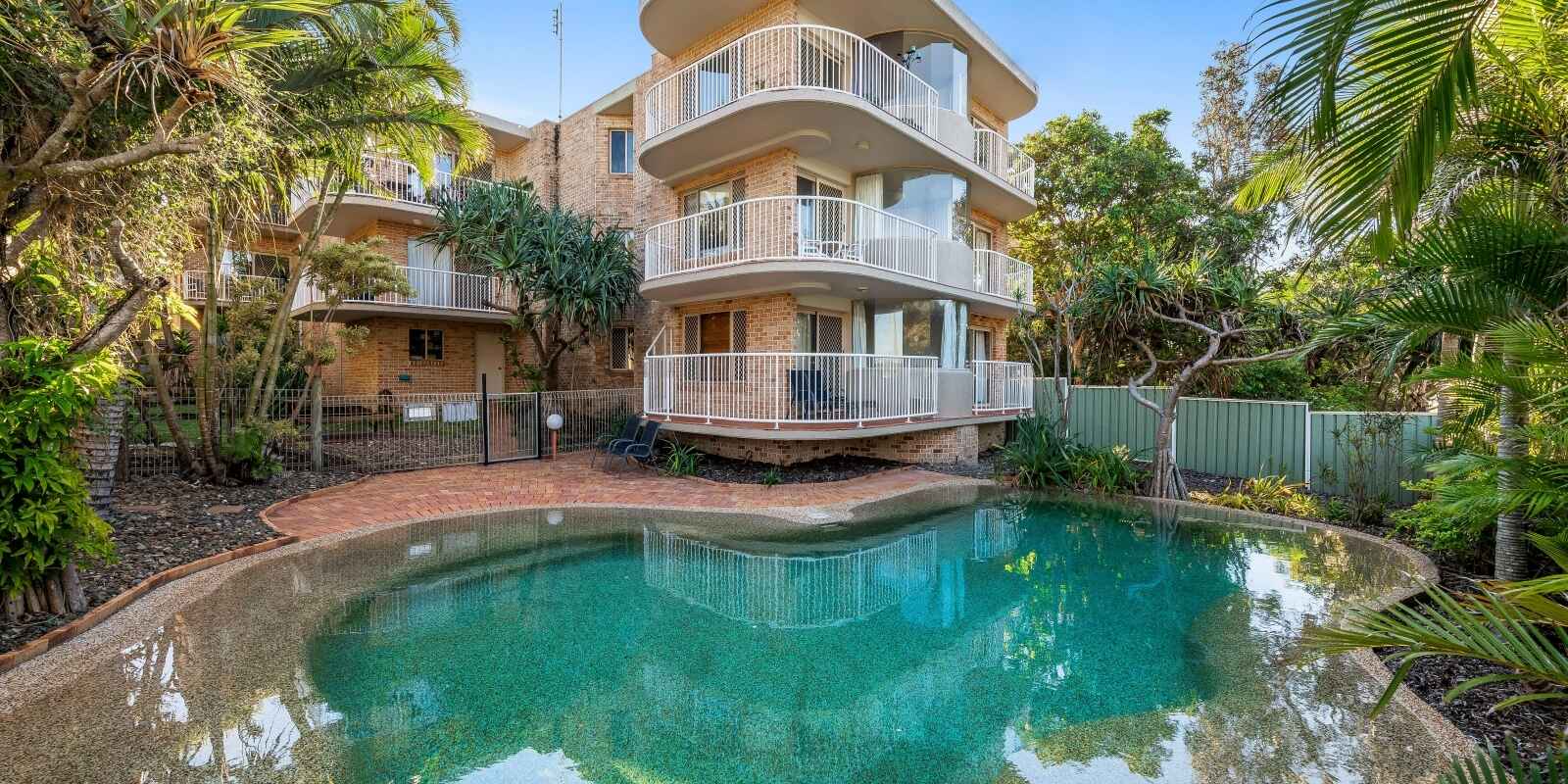 5/8 First Avenue Coolum Beach