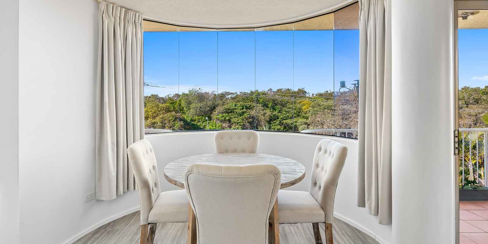 5/8 First Avenue Coolum Beach