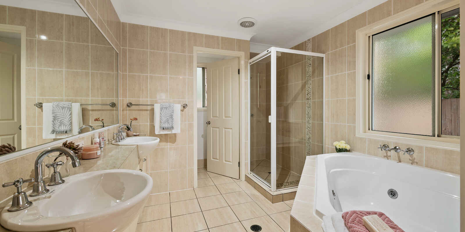 16 Fourwinds Avenue Coolum Beach