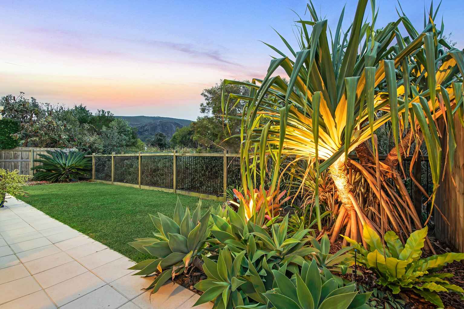 38 Saltwater Way Mount Coolum