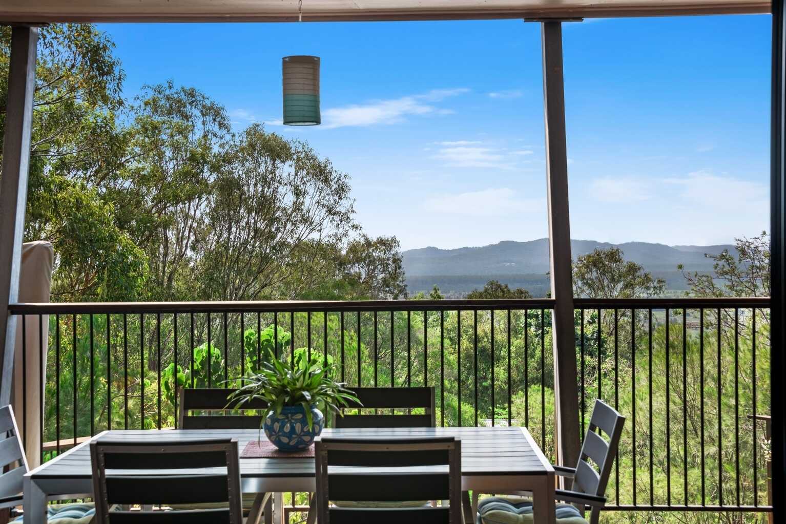 15 Noonameena Court Mount Coolum