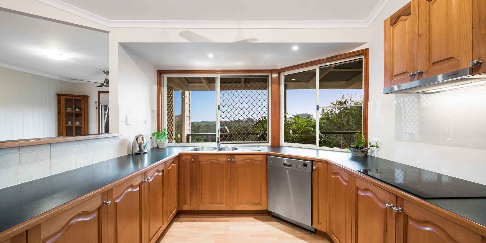 77 Mountain View Drive Mount Coolum 77 Mountain View Drive Mount Coolum