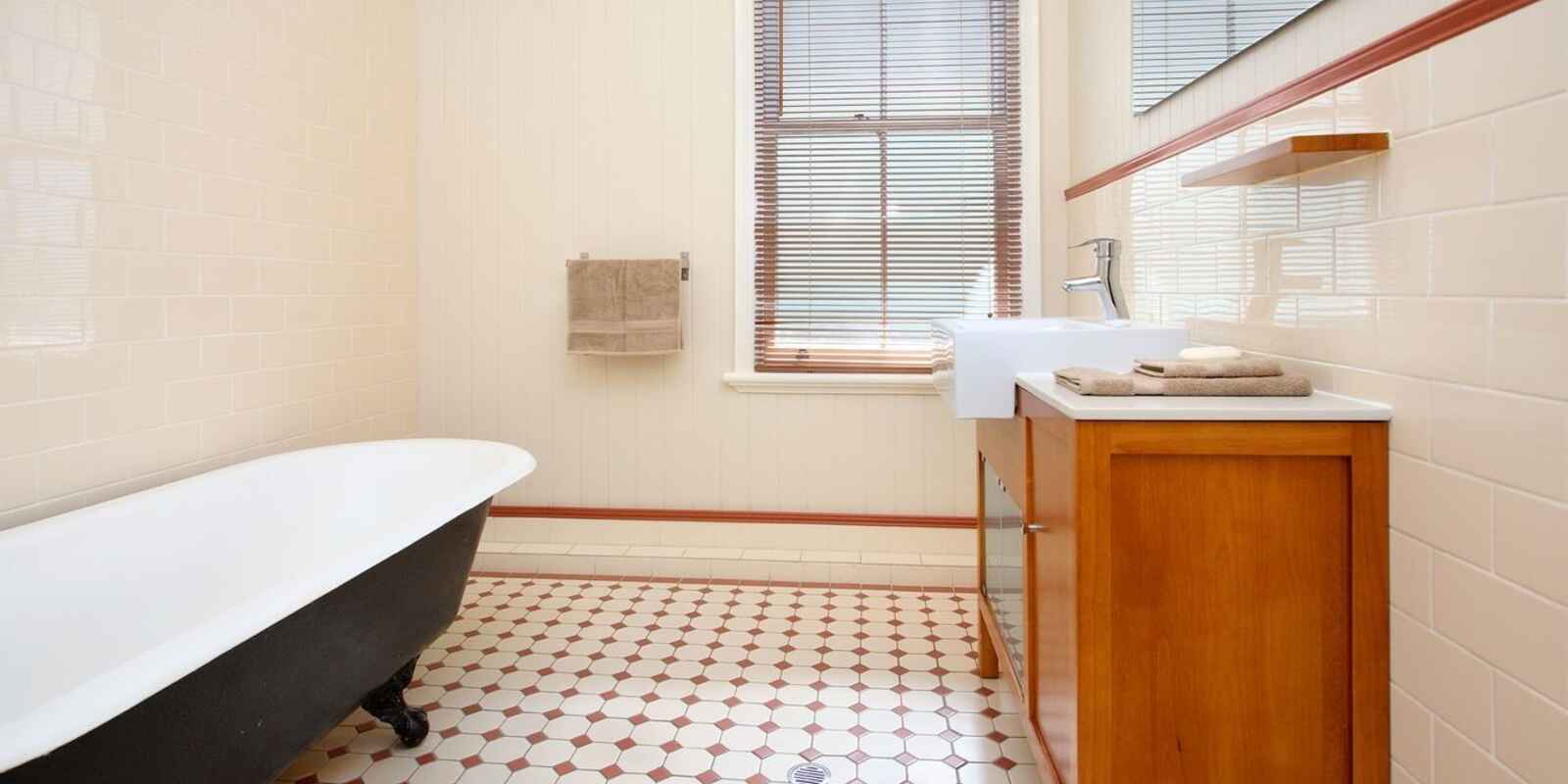 4 Lower Clifton Terrace Red Hill 4 Lower Clifton Terrace Red Hill