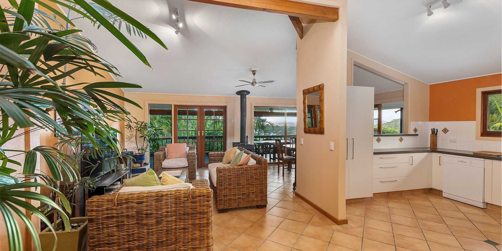 6 Kara Court Yaroomba