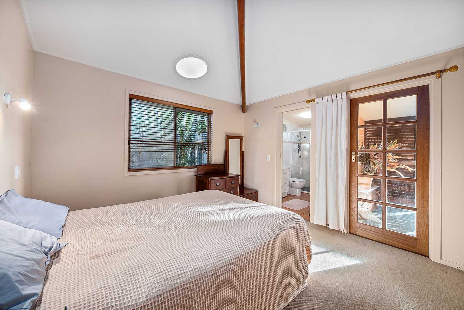 6 Kara Court Yaroomba