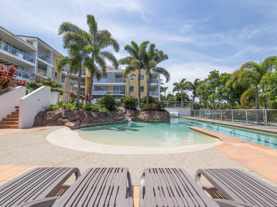 7/1864 David Low Way  Coolum Beach