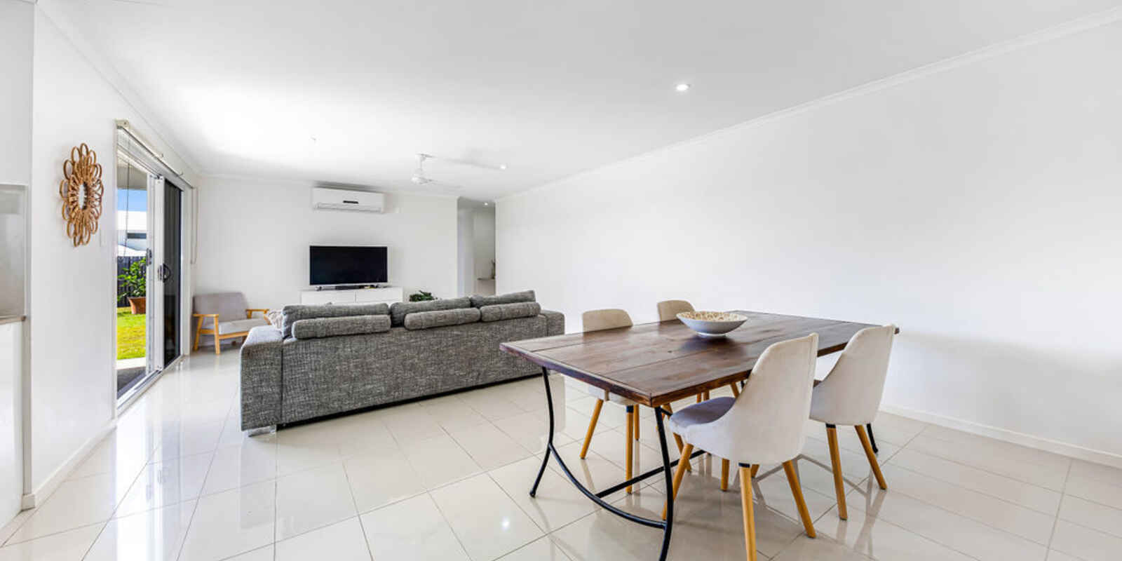 16 Pepperberry Circuit Peregian Springs 16 Pepperberry Circuit Peregian Springs