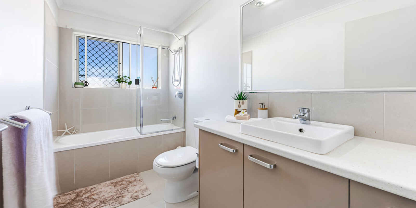16 Pepperberry Circuit Peregian Springs 16 Pepperberry Circuit Peregian Springs