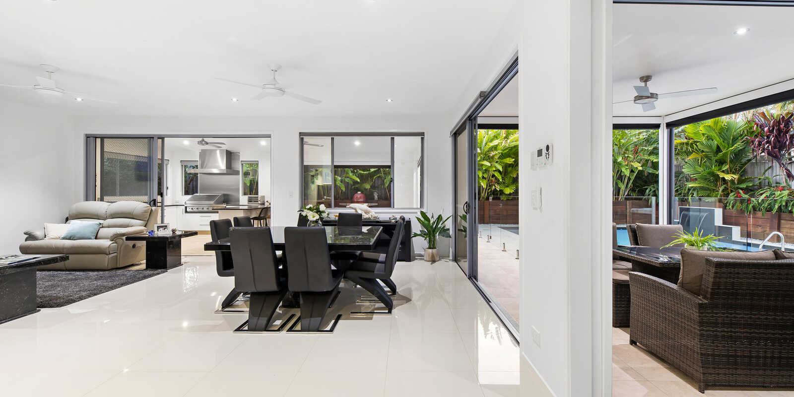 20 Vantage Drive Yaroomba 20 Vantage Drive Yaroomba