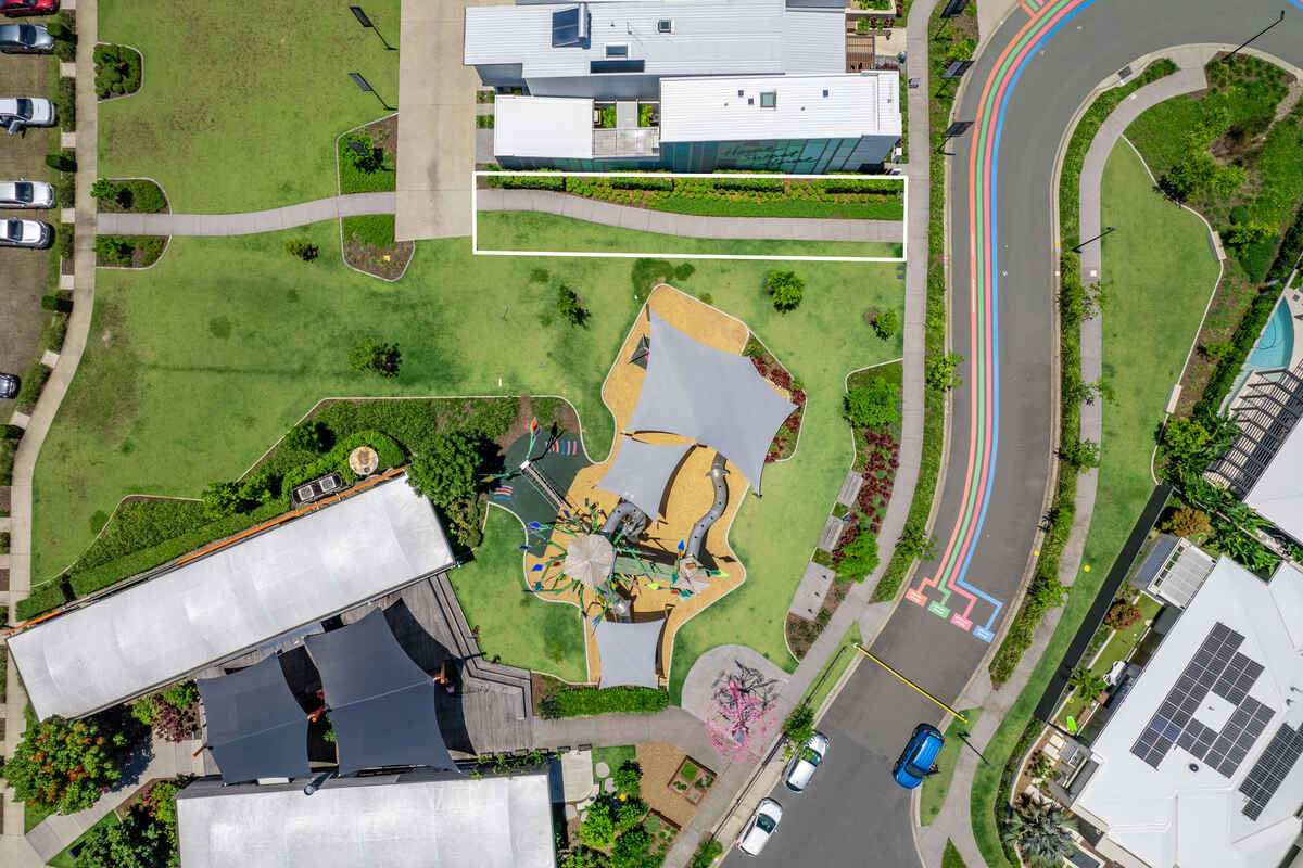 27 Leslie Crescent Caloundra West 27 Leslie Crescent Caloundra West