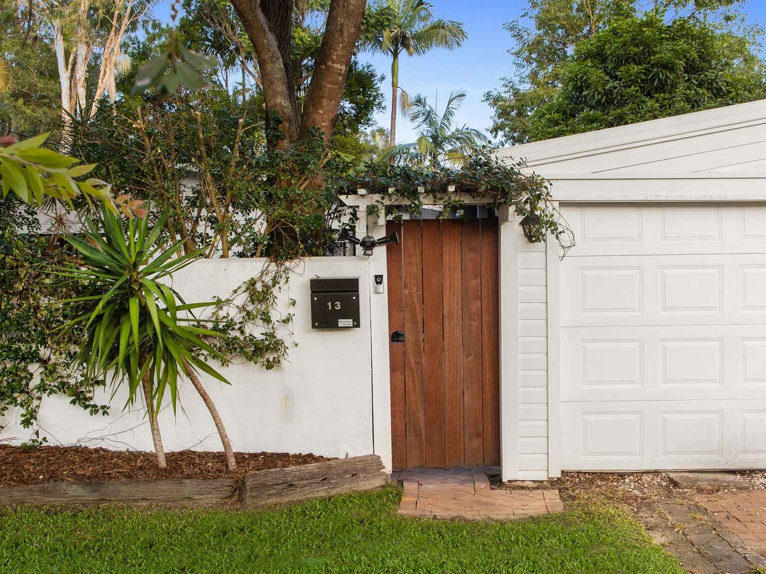 House For Sale 13 Cooroy Noosa Road Tewantin