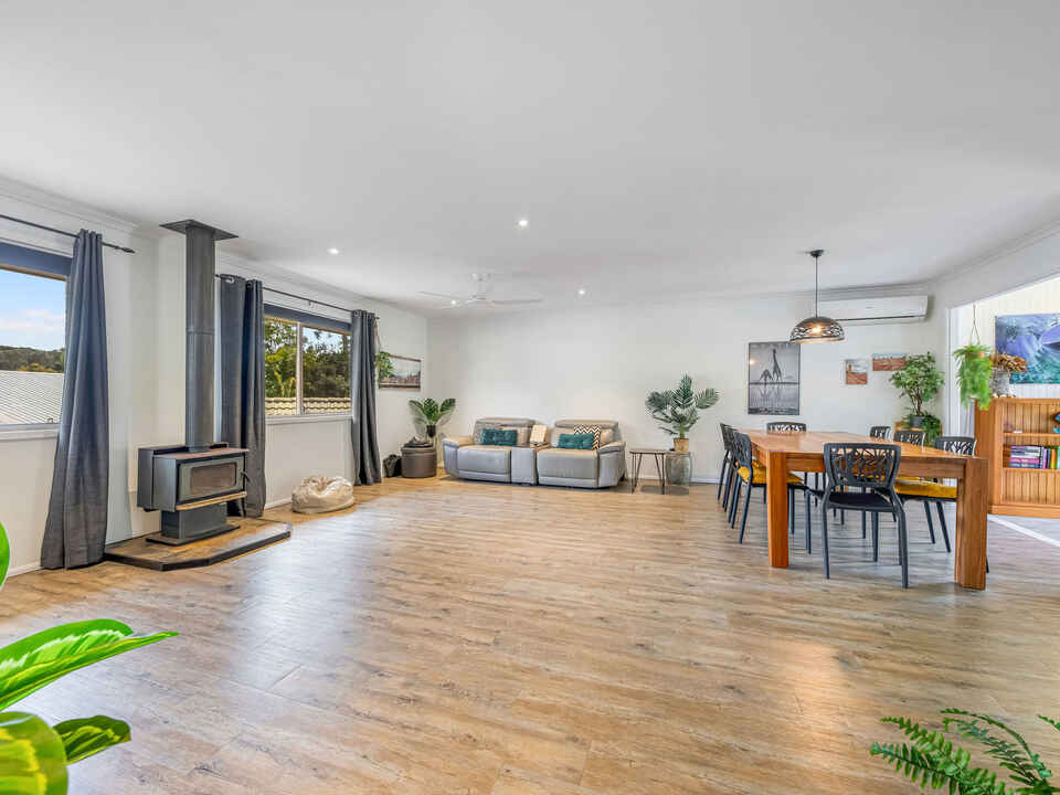 4/40 Jarnahill Drive Mount Coolum