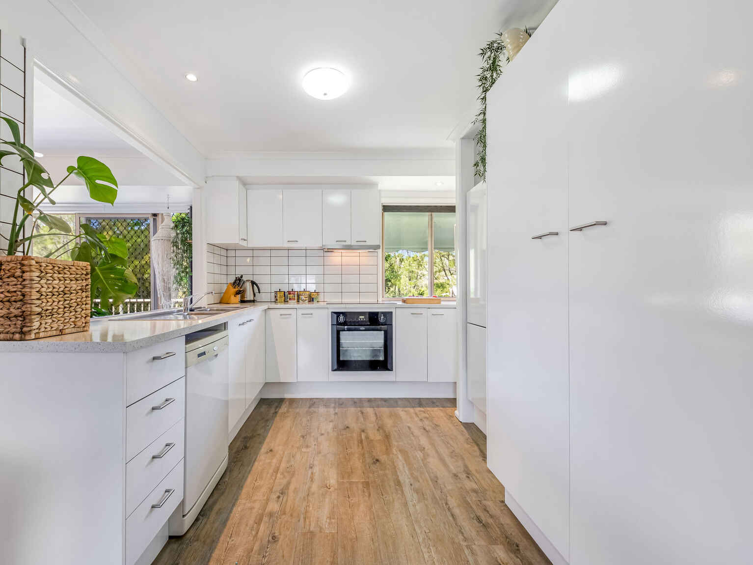 4/40 Jarnahill Drive Mount Coolum