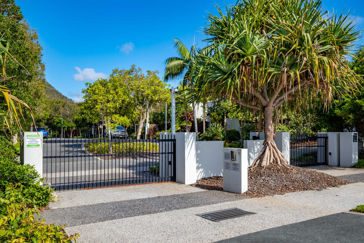 9 Maracas Bay Close Yaroomba
