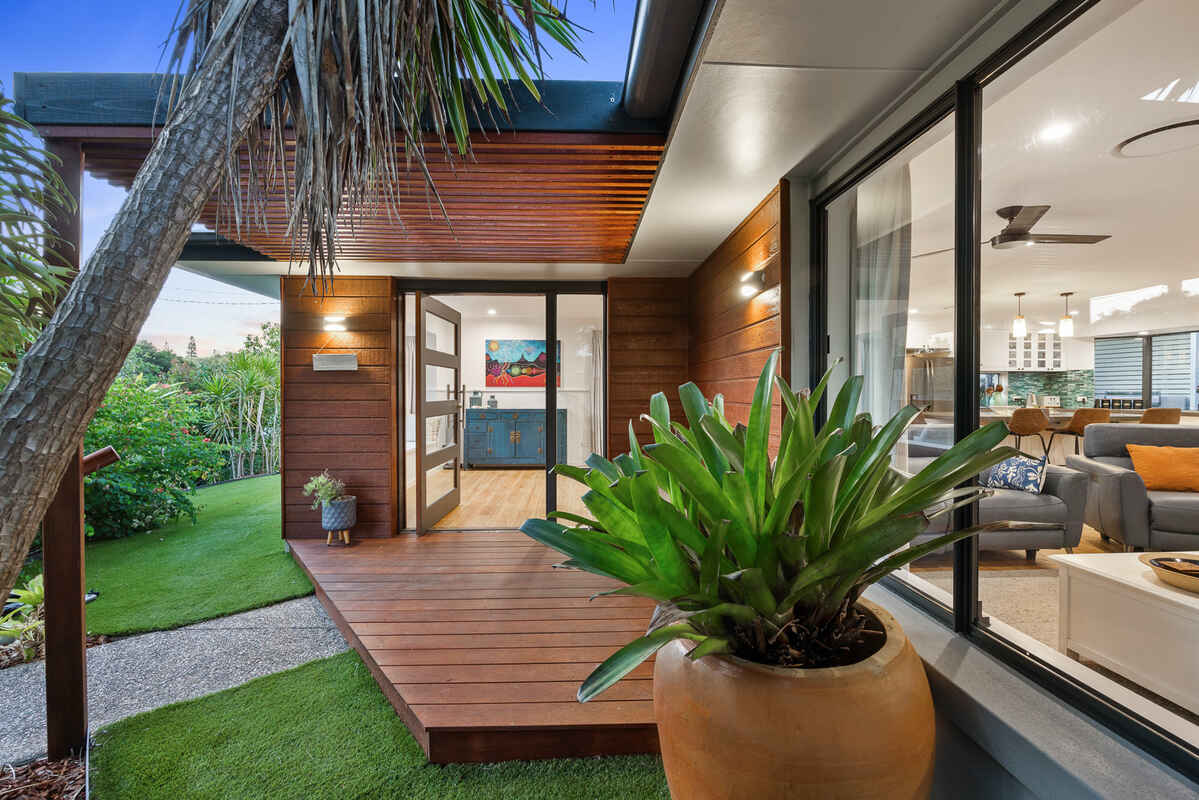 16 Lowry Street Peregian Beach 16 Lowry Street Peregian Beach