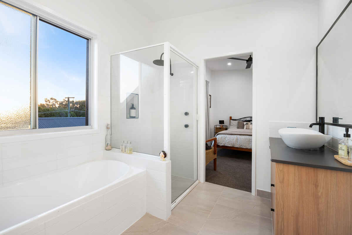 16 Lowry Street Peregian Beach 16 Lowry Street Peregian Beach