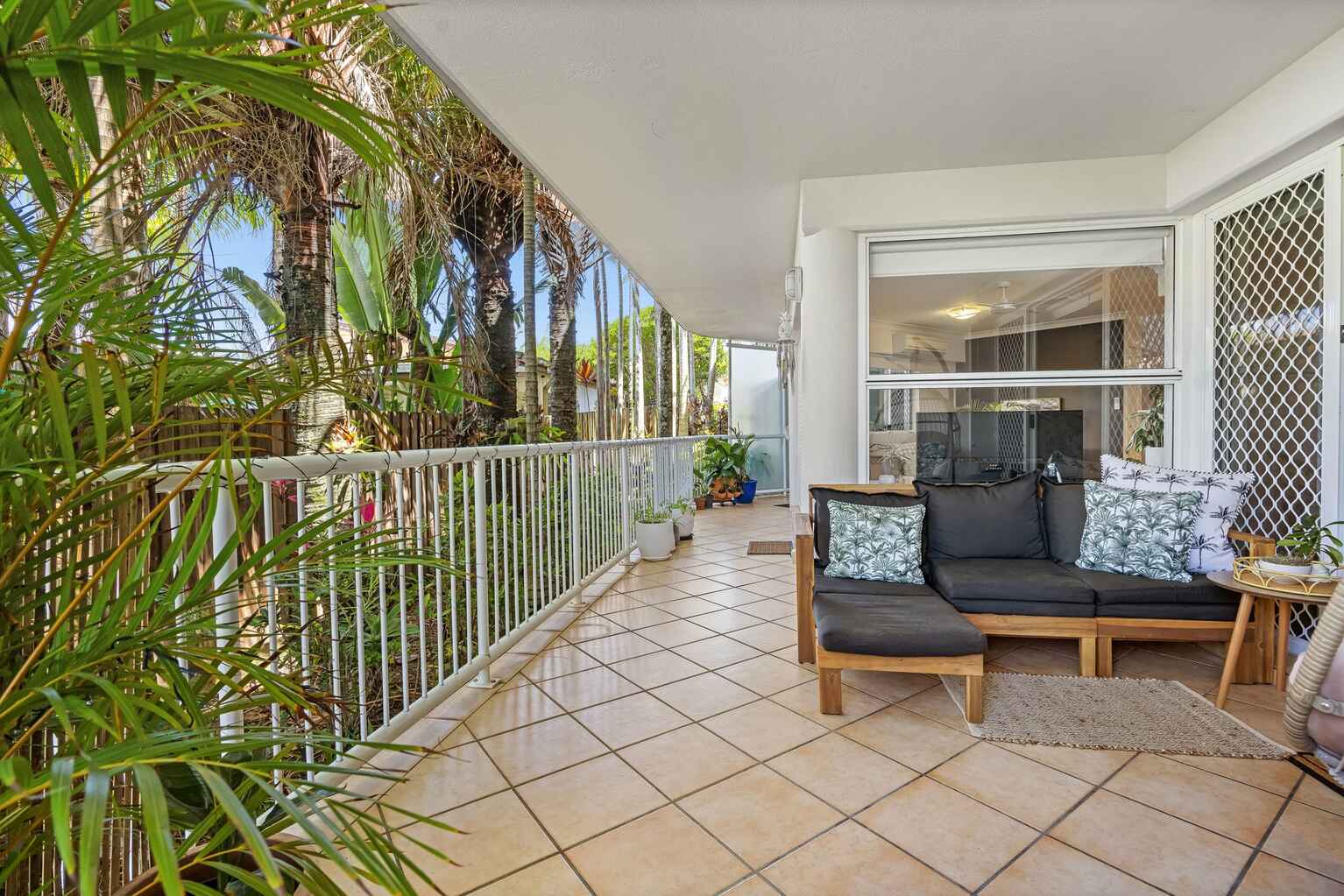 2/23 Beach Road Coolum Beach