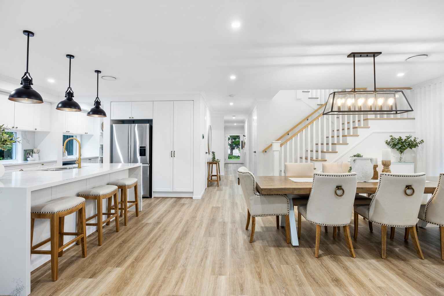 13 Vantage Drive Yaroomba 13 Vantage Drive Yaroomba