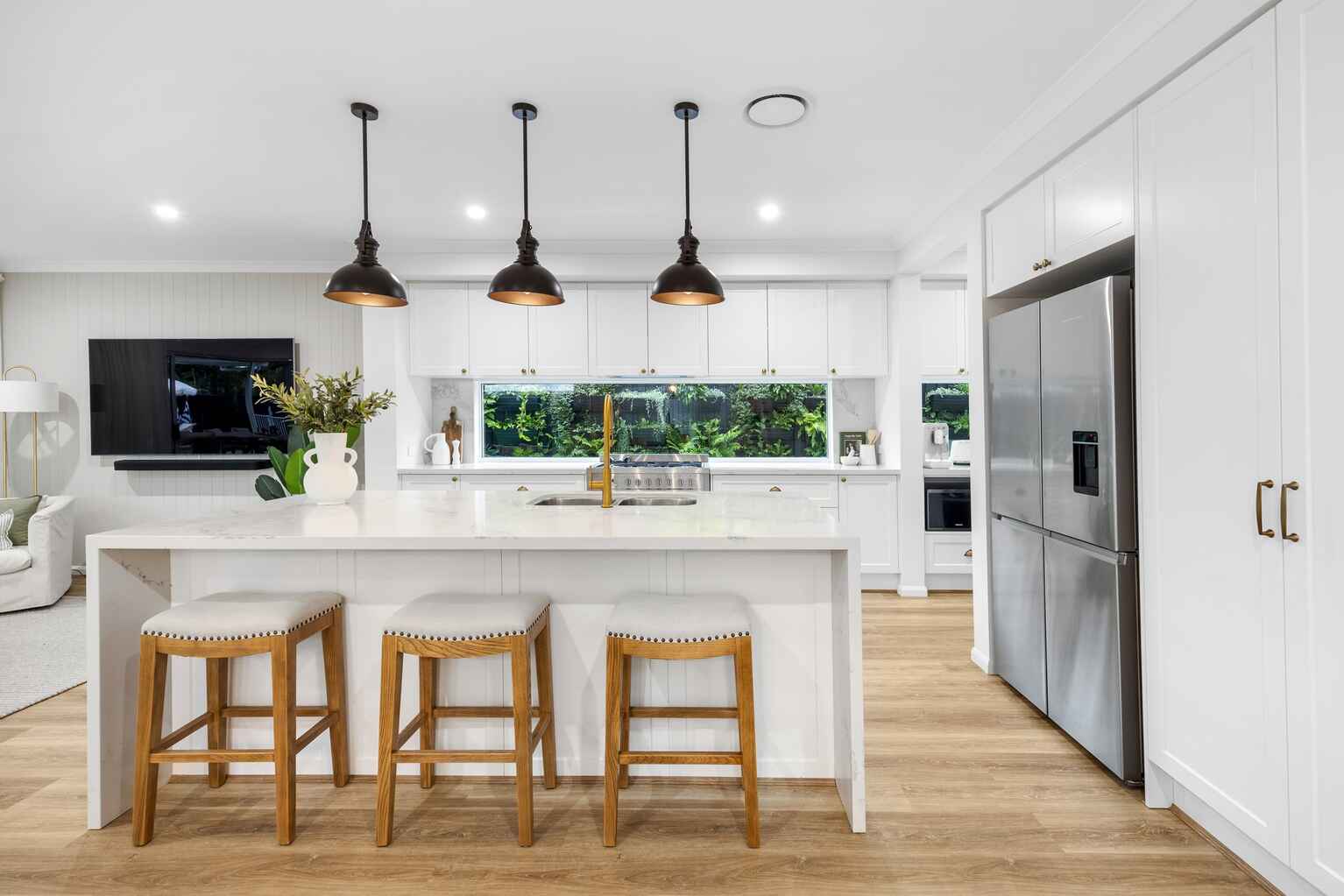 13 Vantage Drive Yaroomba 13 Vantage Drive Yaroomba