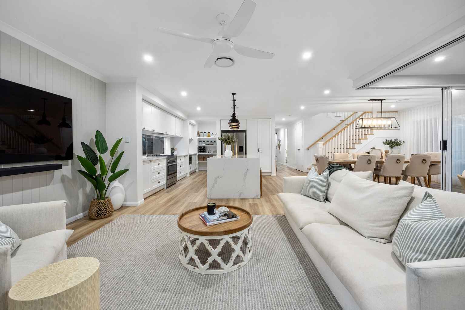 13 Vantage Drive Yaroomba 13 Vantage Drive Yaroomba