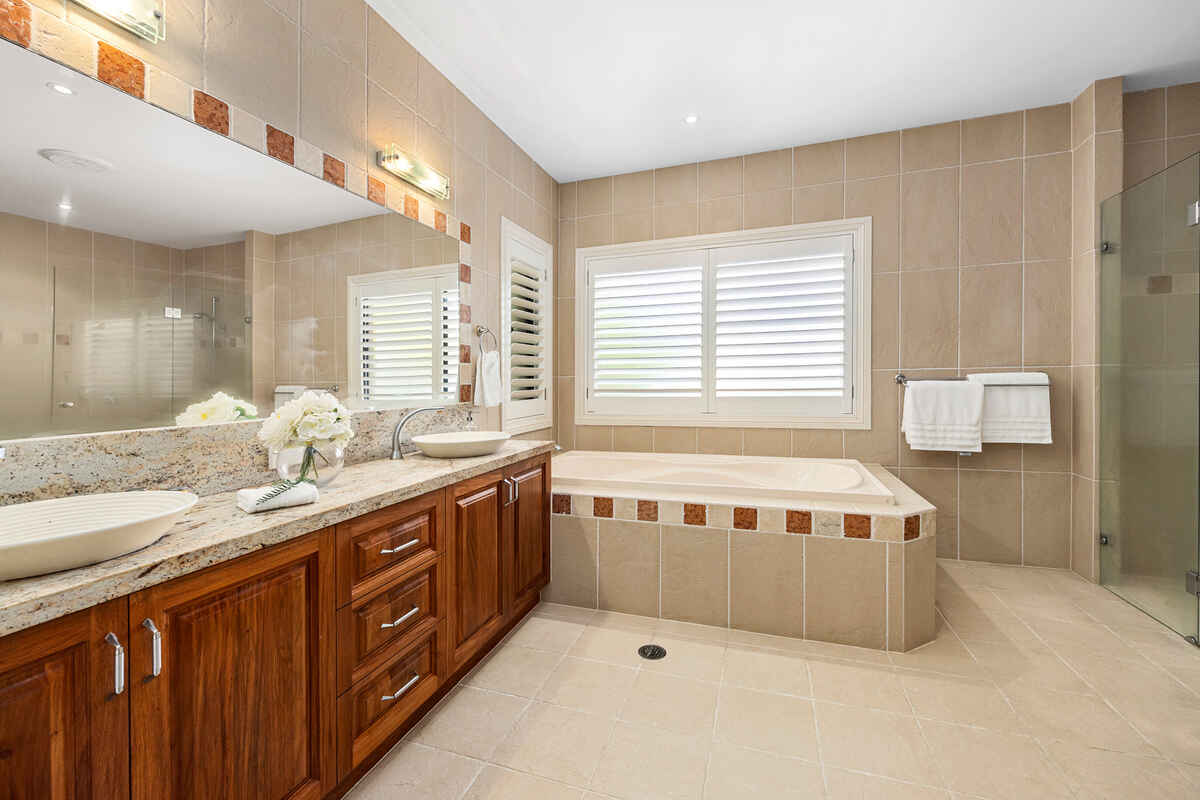 10 Putters Lane Peregian Springs 10 Putters Lane Peregian Springs