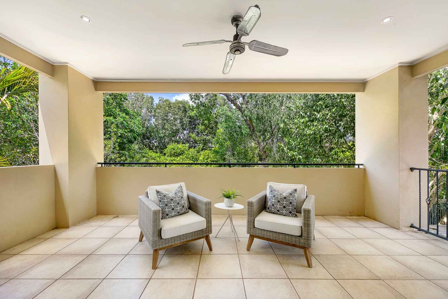 10 Putters Lane Peregian Springs 10 Putters Lane Peregian Springs