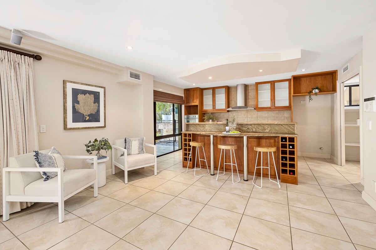 10 Putters Lane Peregian Springs 10 Putters Lane Peregian Springs