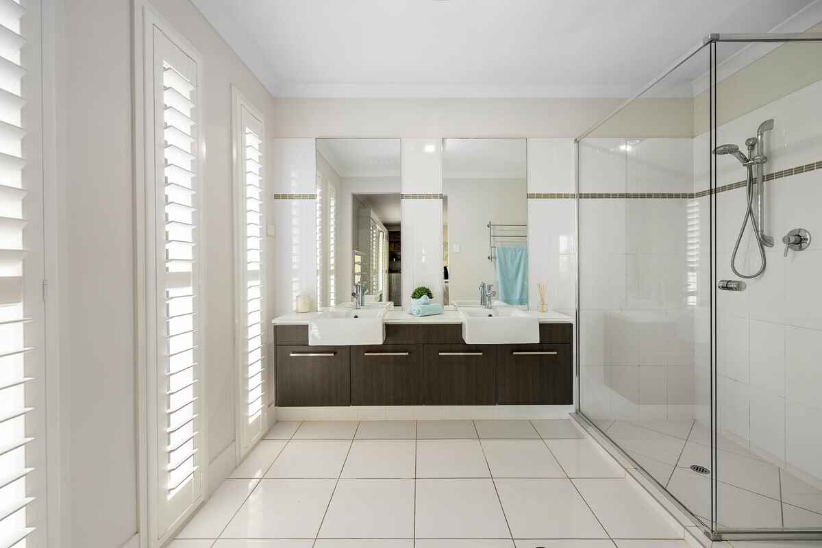 6 Pennant Court Peregian Springs 6 Pennant Court Peregian Springs