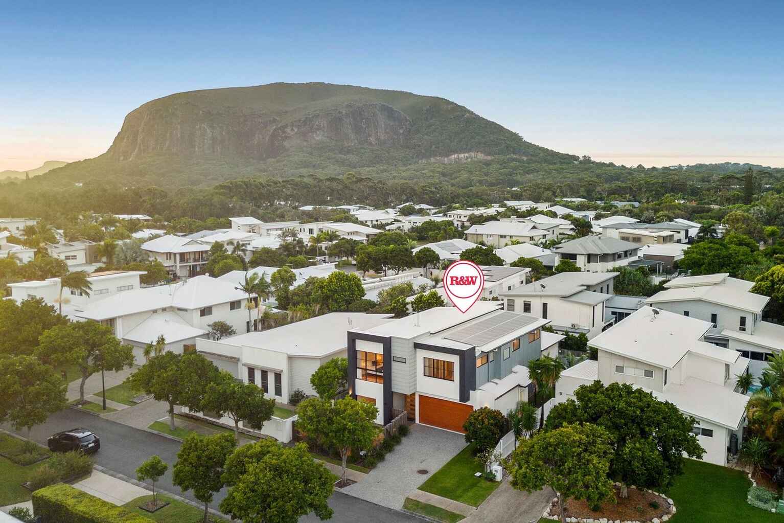 7 Waterline Close Mount Coolum