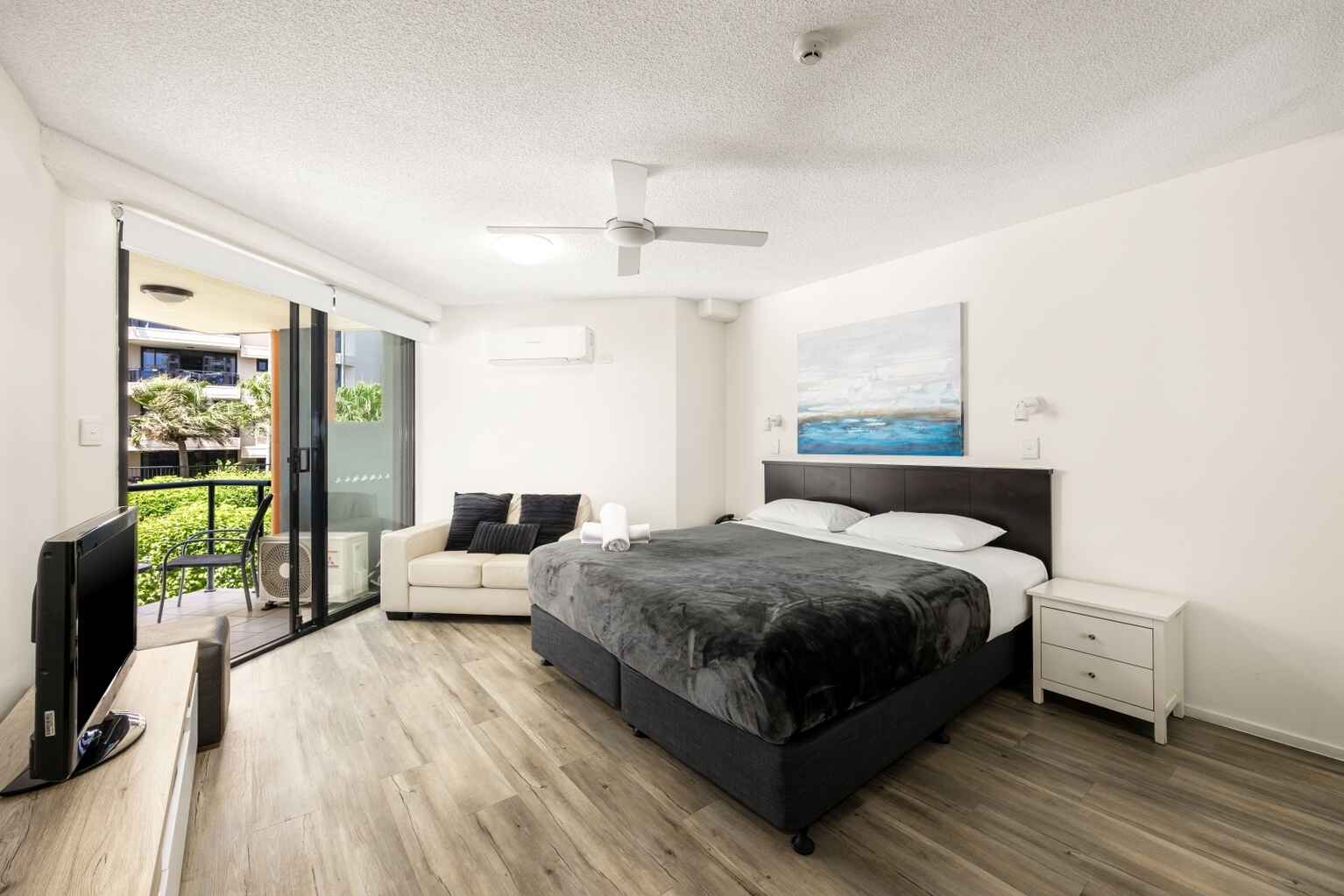 24/1750-1764 David Low Way Coolum Beach