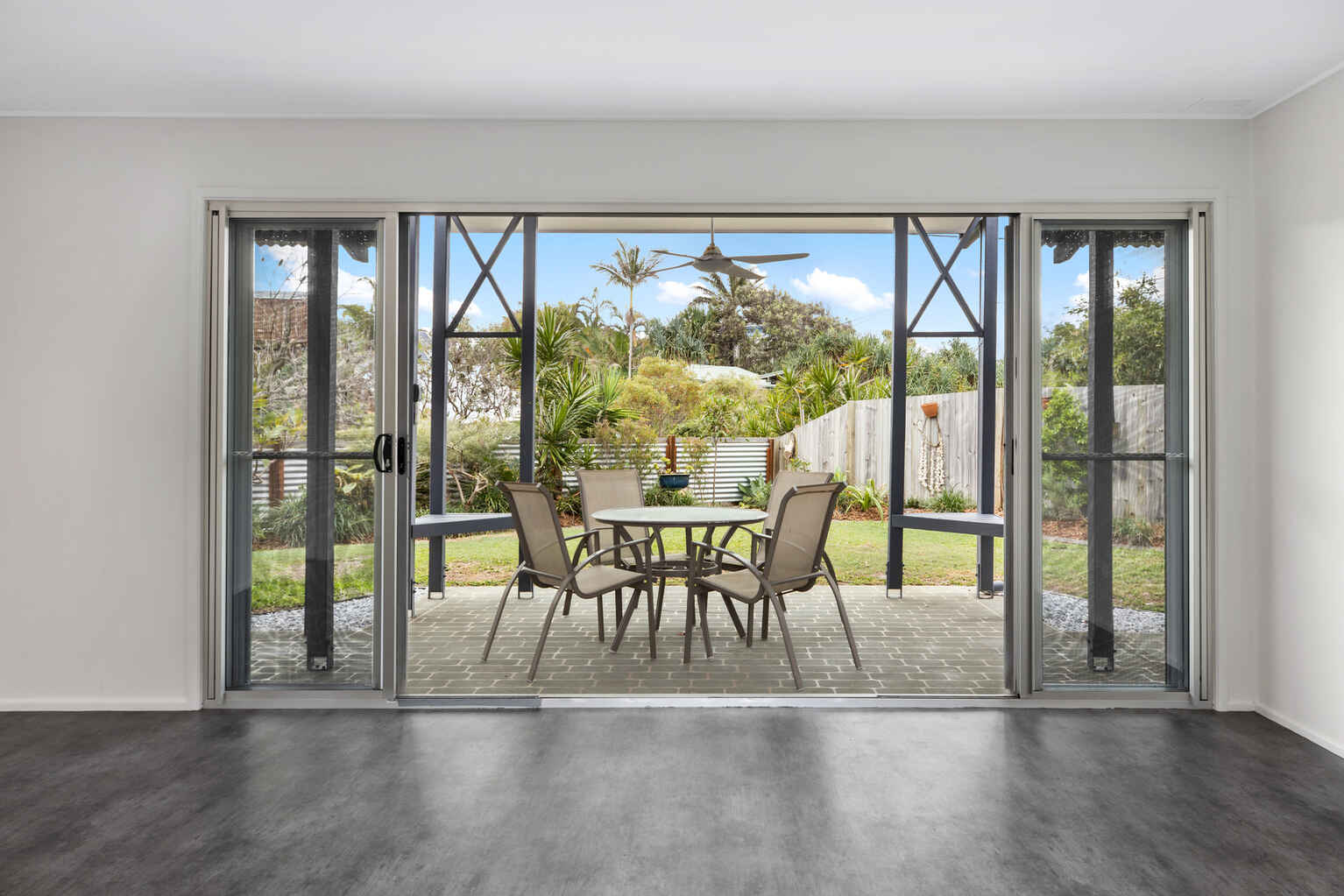 33 Yinneburra Street Yaroomba