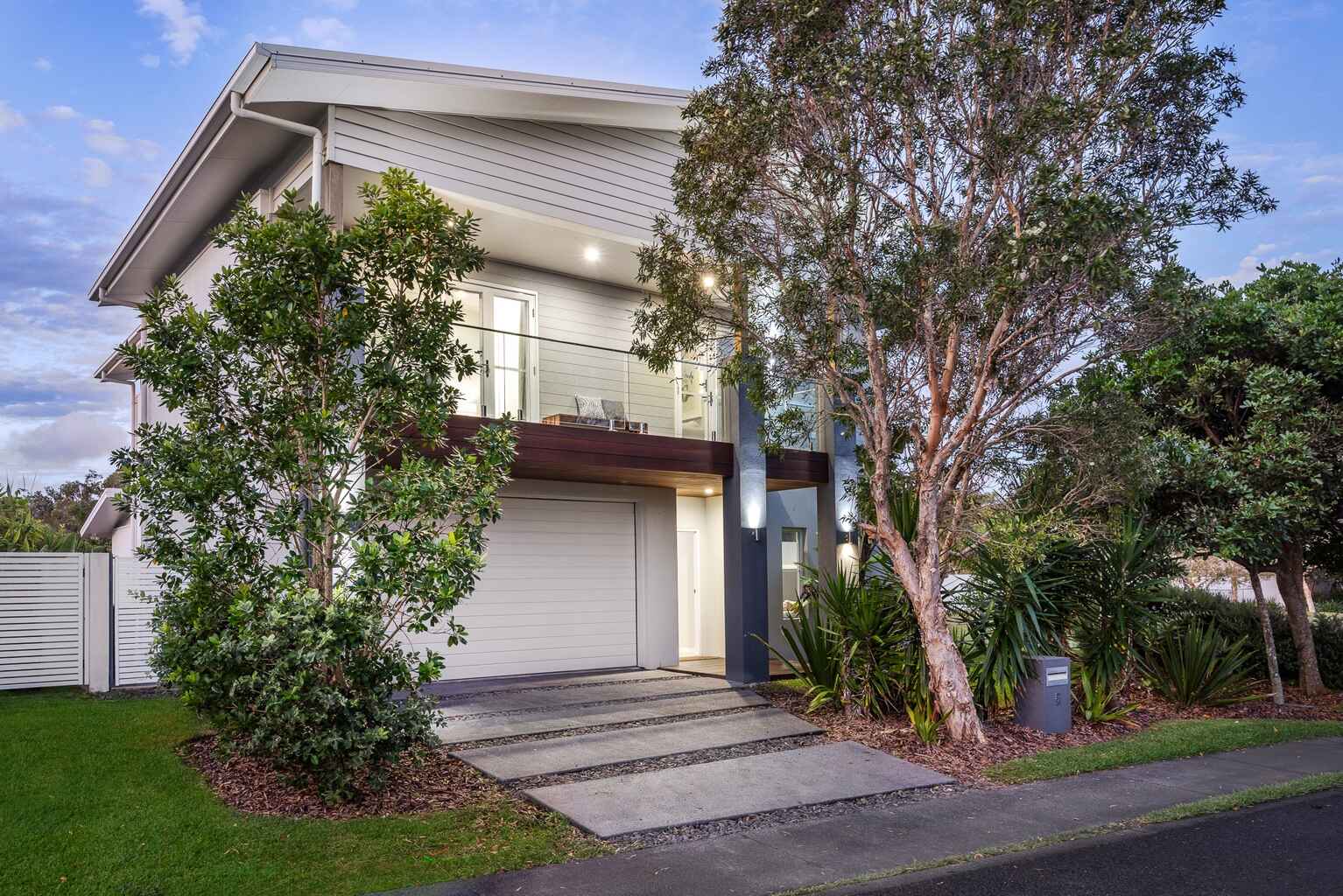 5 Kings Bay Street Yaroomba 5 Kings Bay Street Yaroomba