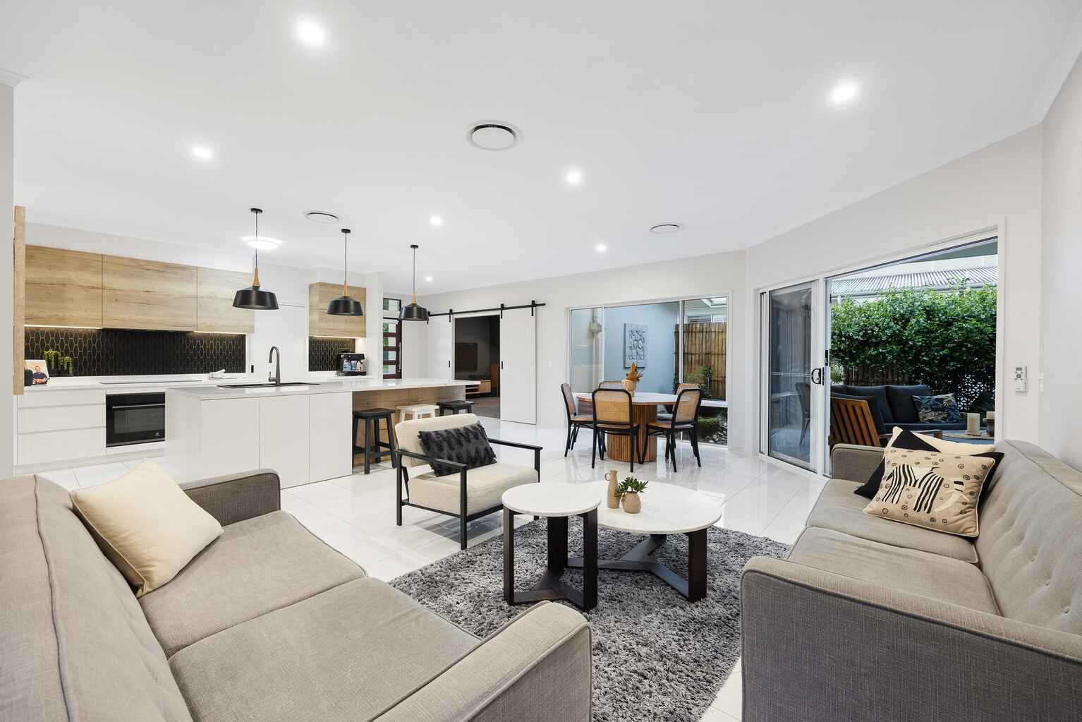 30 Donegal Drive Yaroomba 30 Donegal Drive Yaroomba