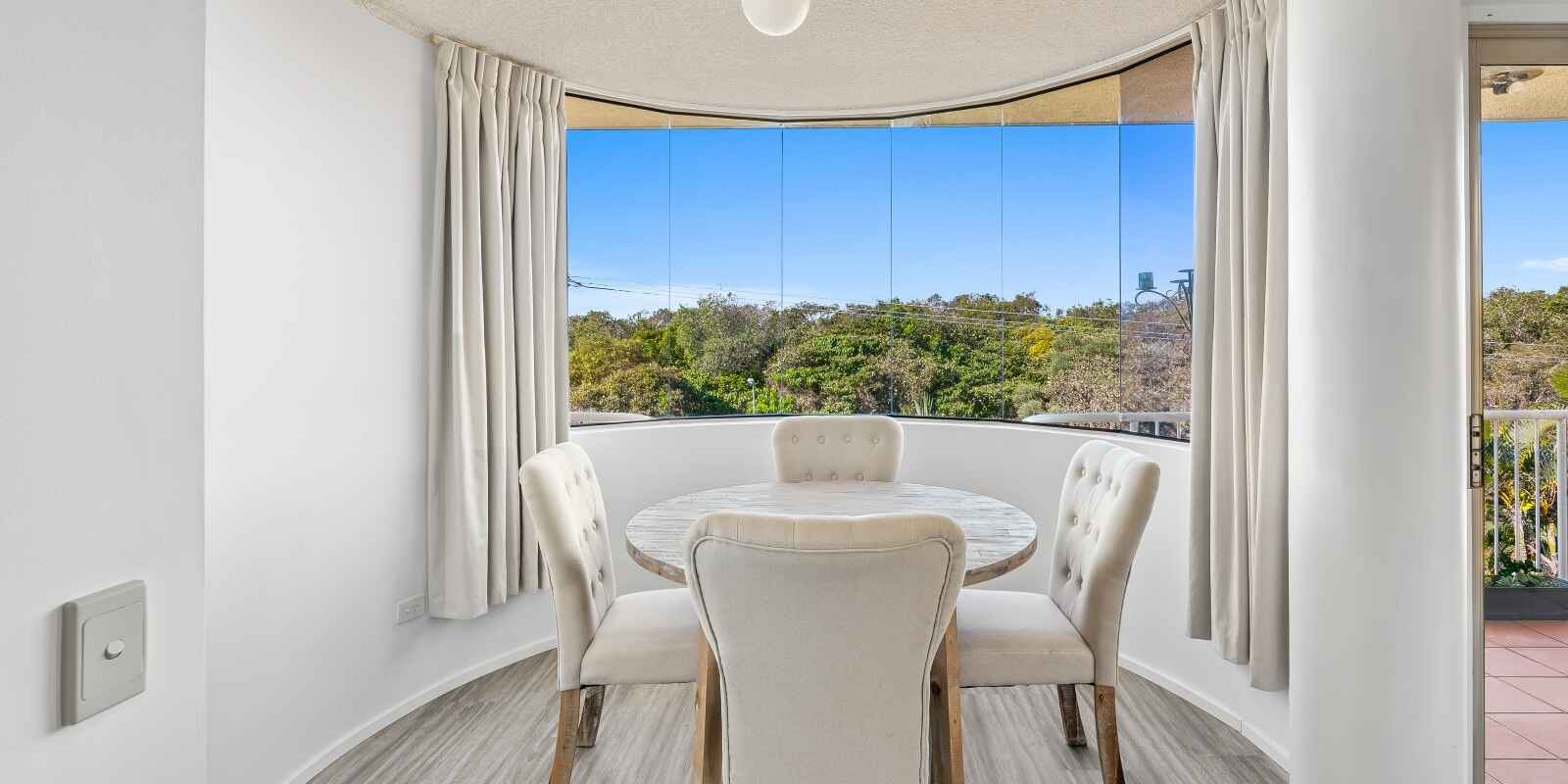 5/8 First Avenue Coolum Beach