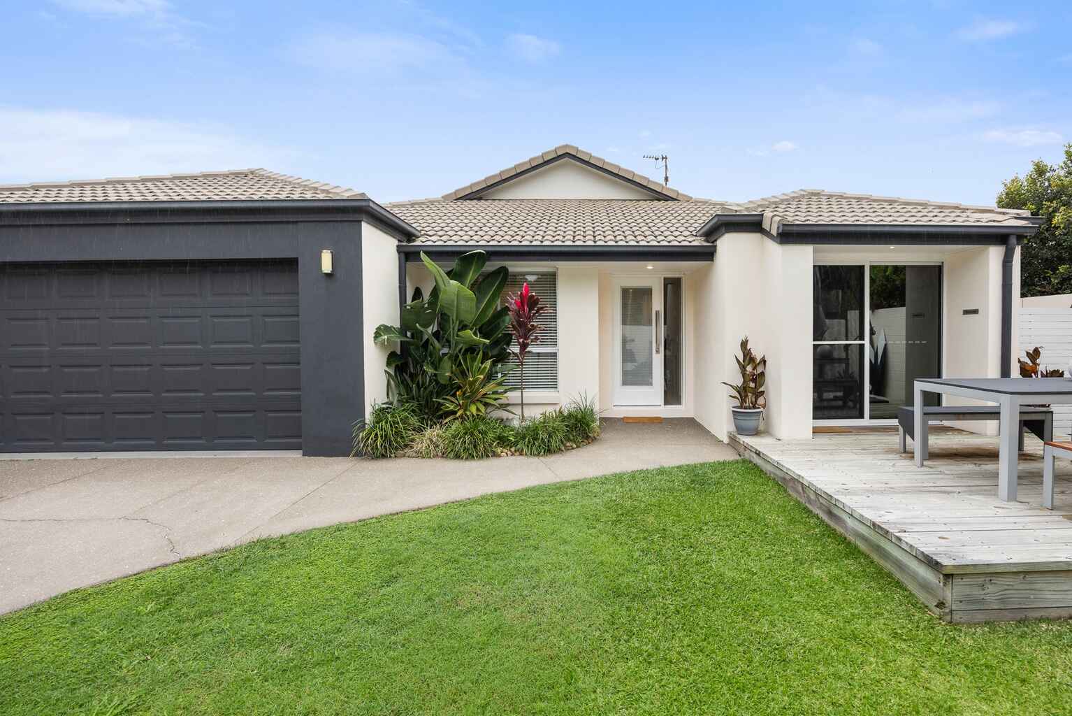 2205 David Low Way Peregian Beach