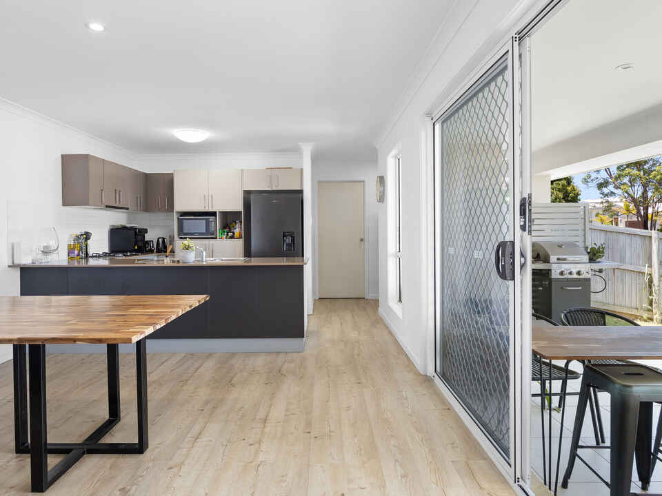 2/1 Feathertail Place Peregian Springs