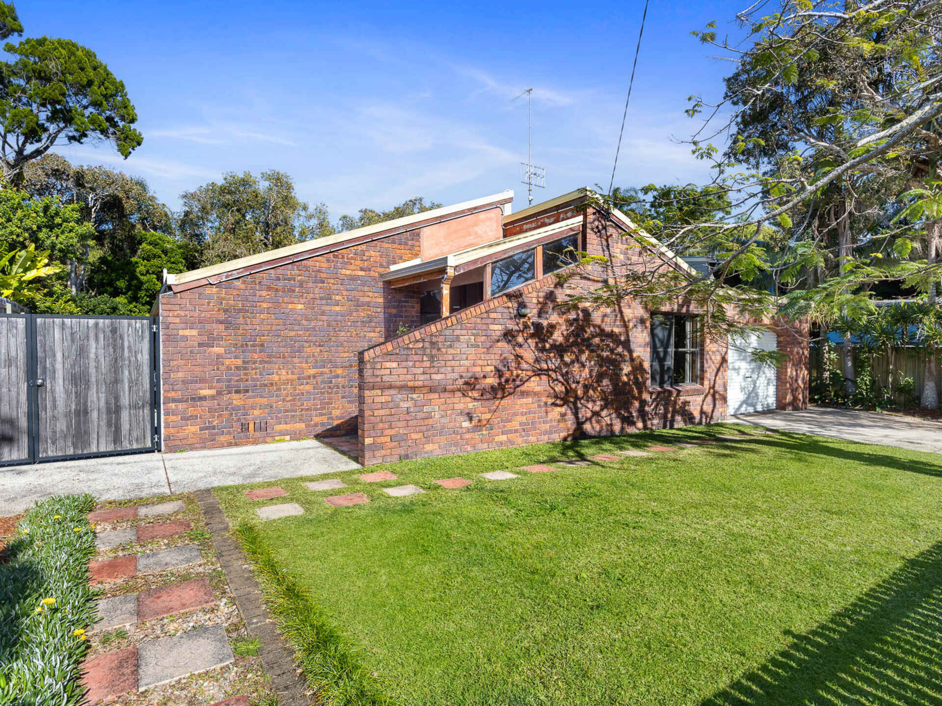 7 Boward Close Yaroomba