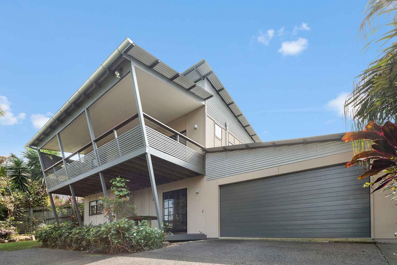 15 Perkins Place Yaroomba 15 Perkins Place Yaroomba