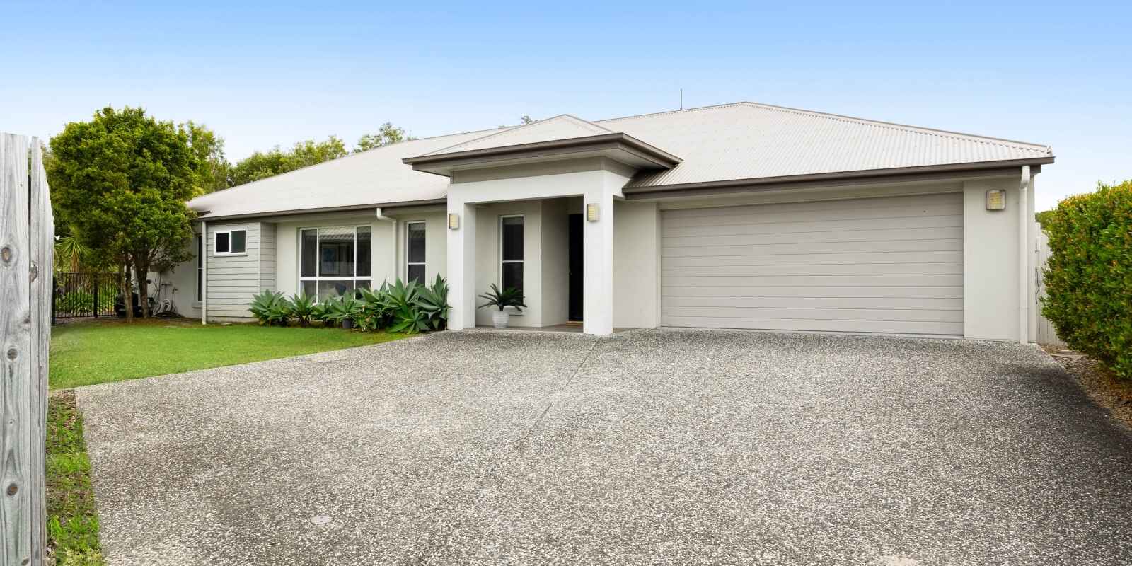 4 Hampton Court Peregian Springs