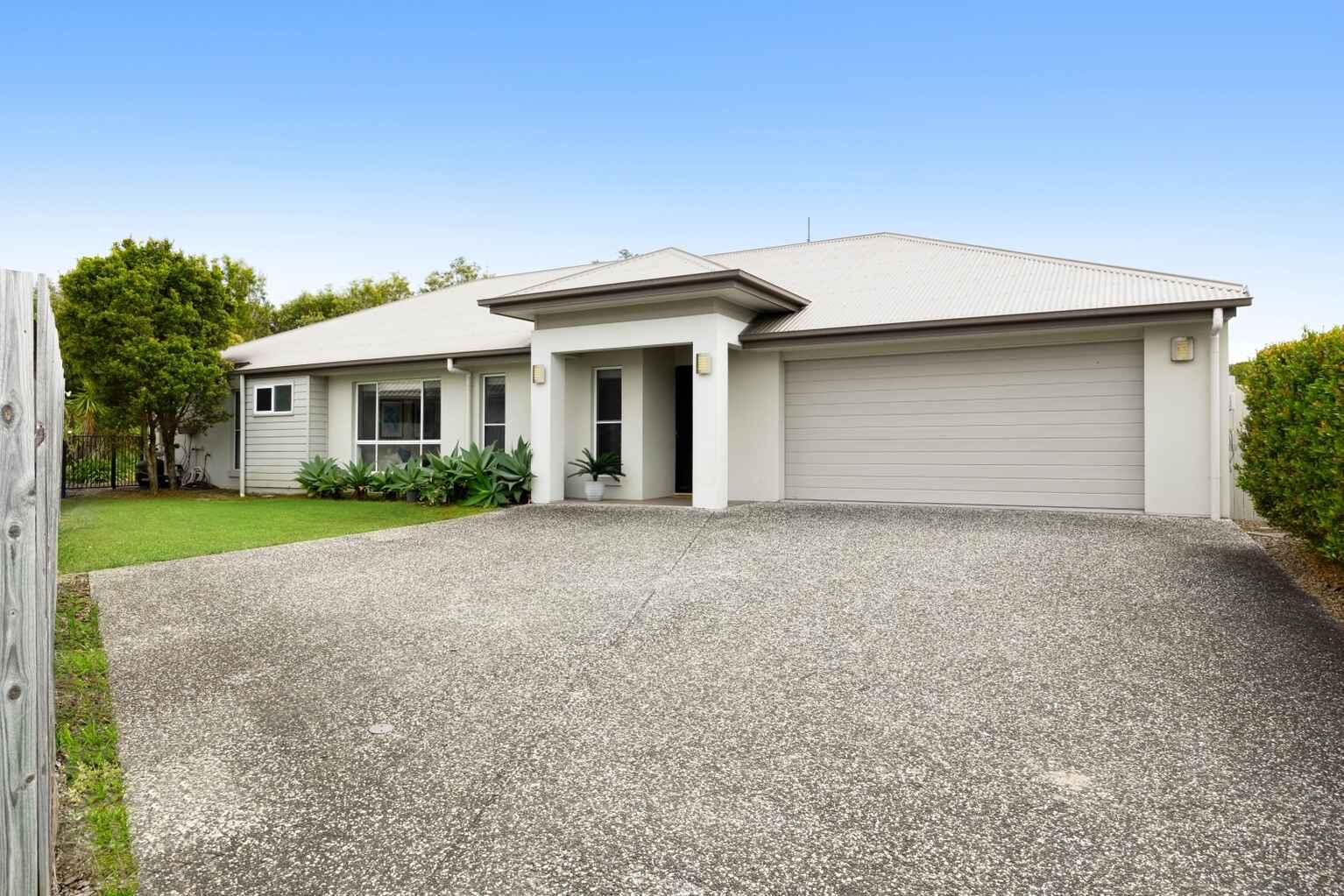 4 Hampton Court Peregian Springs 4 Hampton Court Peregian Springs