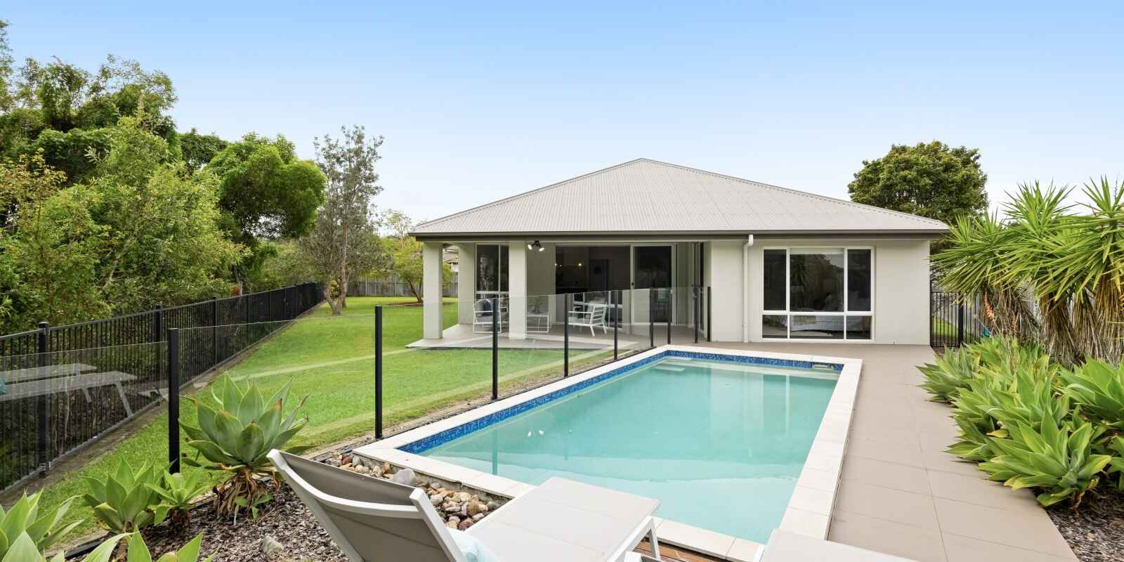 4 Hampton Court Peregian Springs