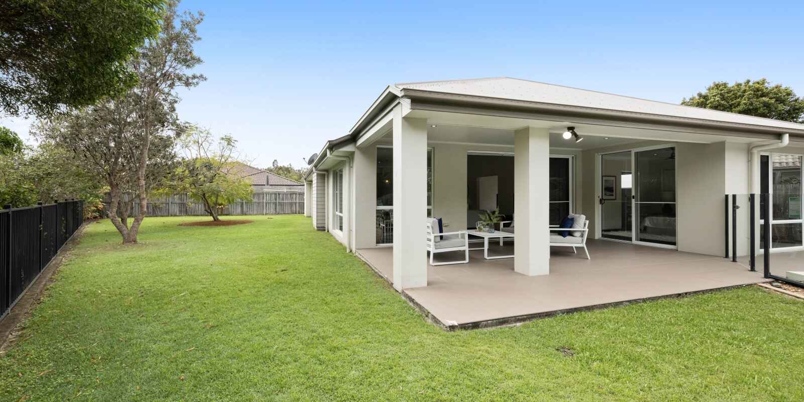 4 Hampton Court Peregian Springs