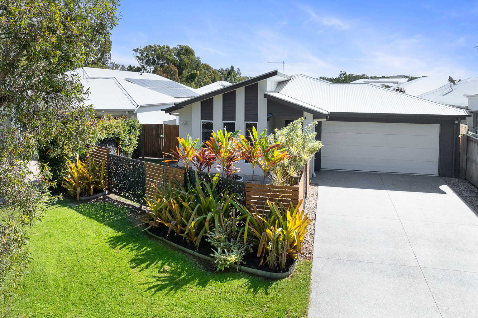 8 Lillywood Place Peregian Springs 8 Lillywood Place Peregian Springs