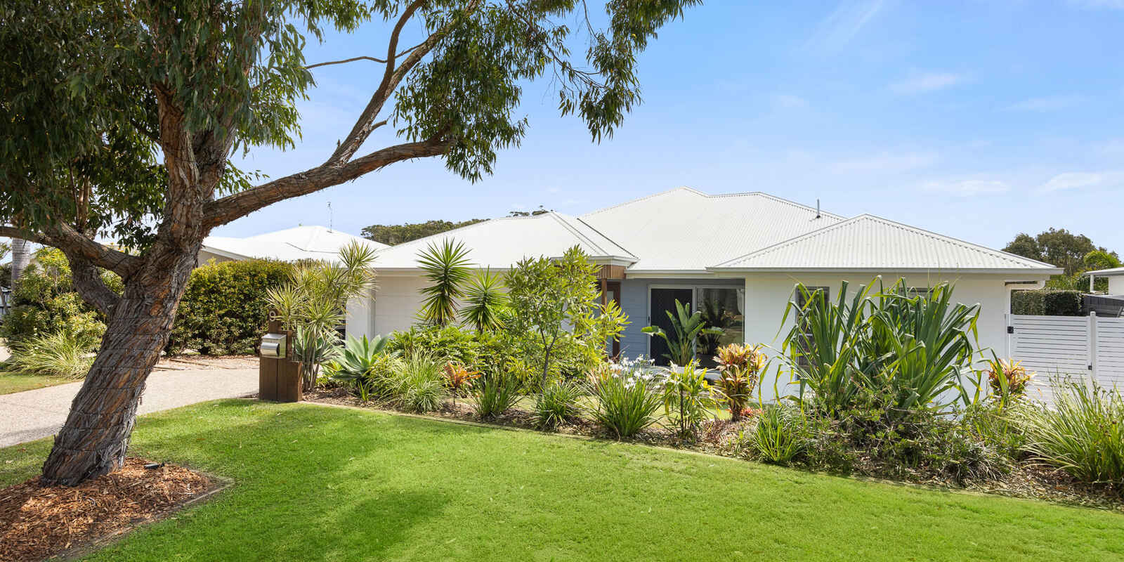 9 Feathertail Place Peregian Springs 9 Feathertail Place Peregian Springs