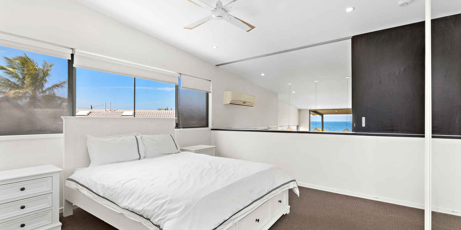 1/32 Corsair Crescent Sunrise Beach