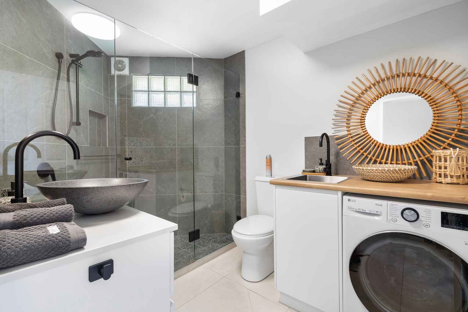 8/1768 David Low Way Coolum Beach