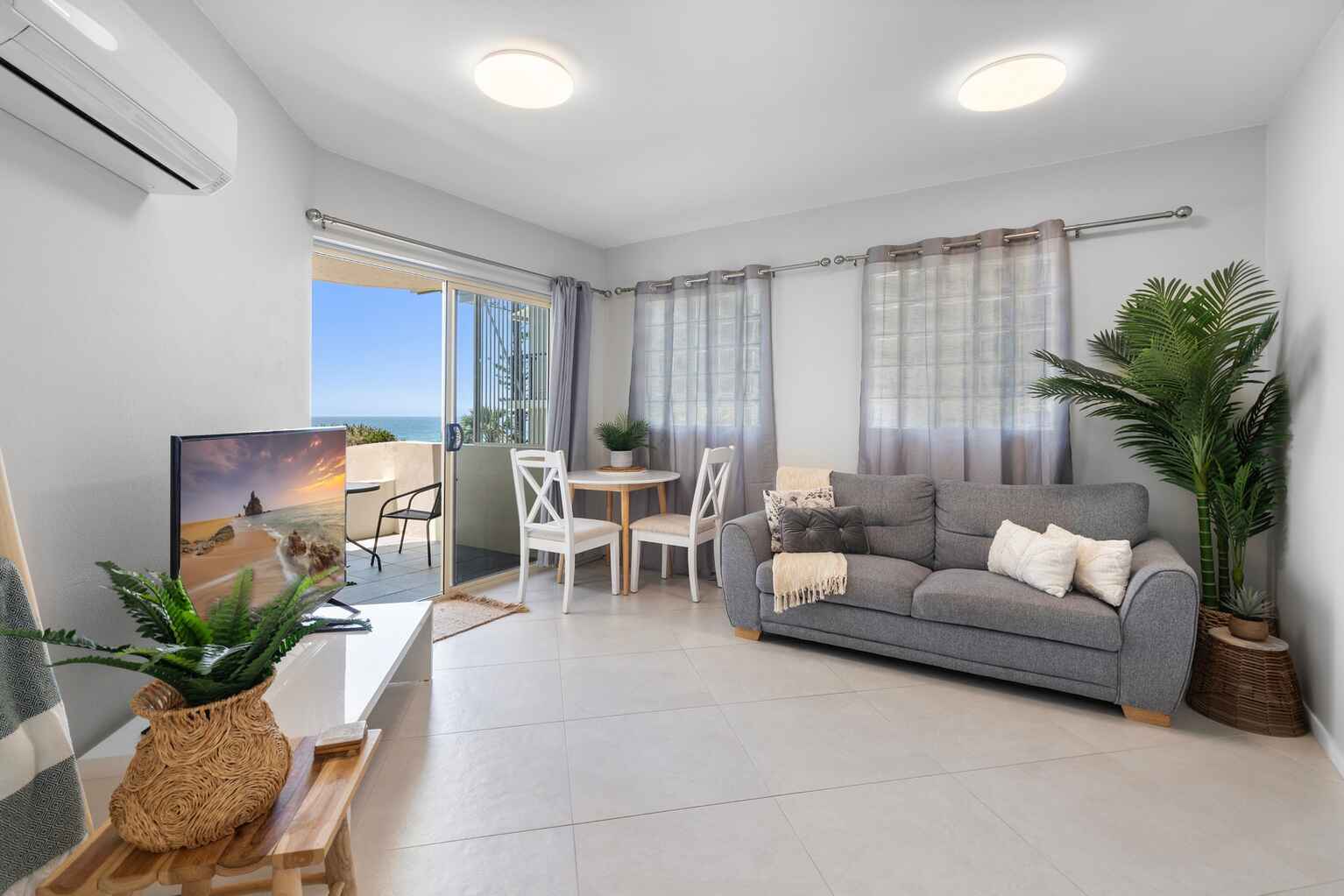 8/1768 David Low Way Coolum Beach